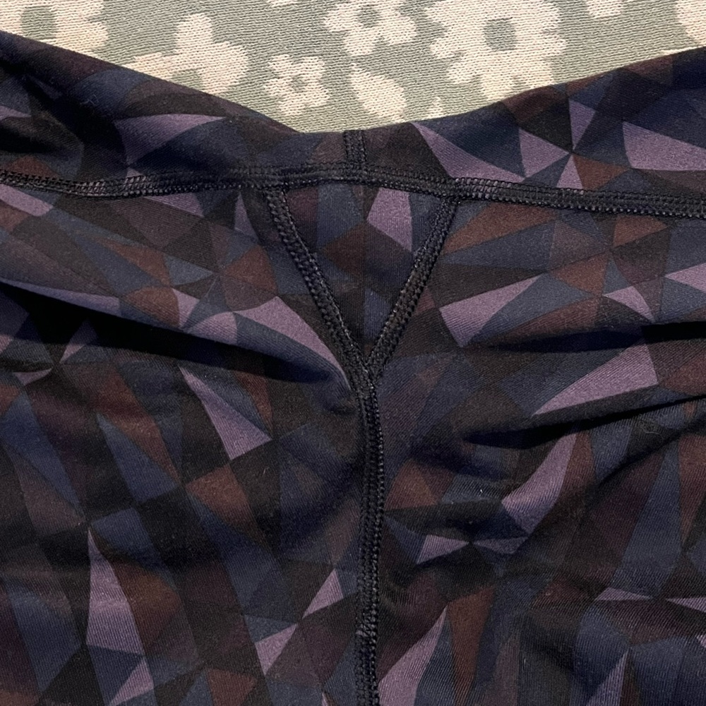 Lululemon stained glass leggings - Picture 6 of 6